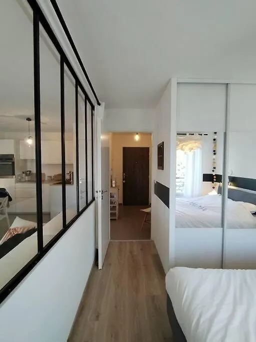 Flat Cessy Near Geneva Apartment France
